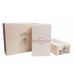 Duże pudełko cukiernicze w paski 